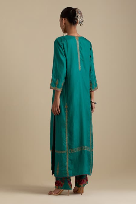 Kora Sequin Embroidered Straight Kurta Pant Set 