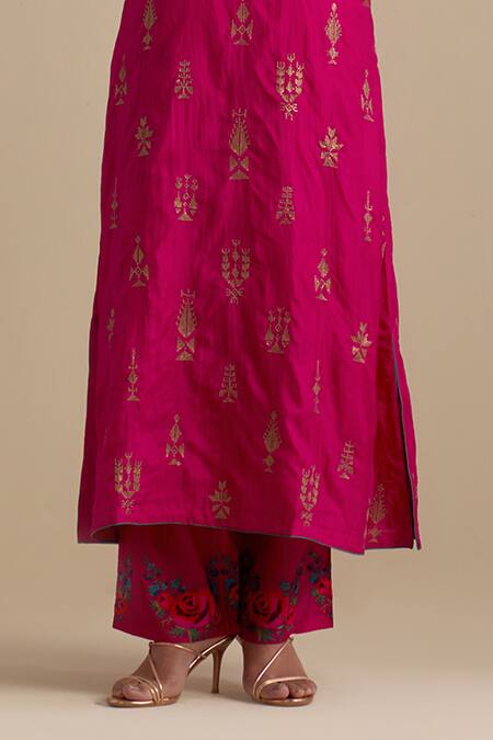 Buy_Kora_Fuchsia , Organza Sequins, Gota Patti, Embroidery Butis Long Kurta Set _Online_at_Aza_Fashions