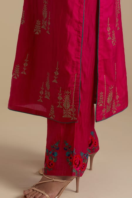 Shop_Kora_Fuchsia , Organza Sequins, Zari, Contrast Hem Straight Kurta Pant Set _Online_at_Aza_Fashions