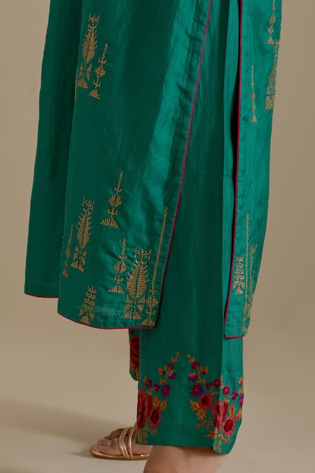 Shop_Kora_Green , Organza Embroidery, Sequins, Contrast Hem Straight Kurta Set _Online_at_Aza_Fashions