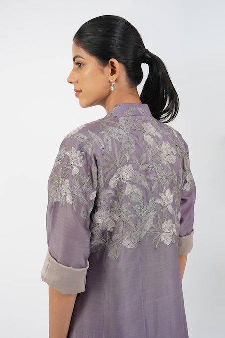 Diva By Sangeeta Ranka_Purple Chanderi, Silk Embroidery Mandarin Collar Floral Jacket _Online_at_Aza_Fashions