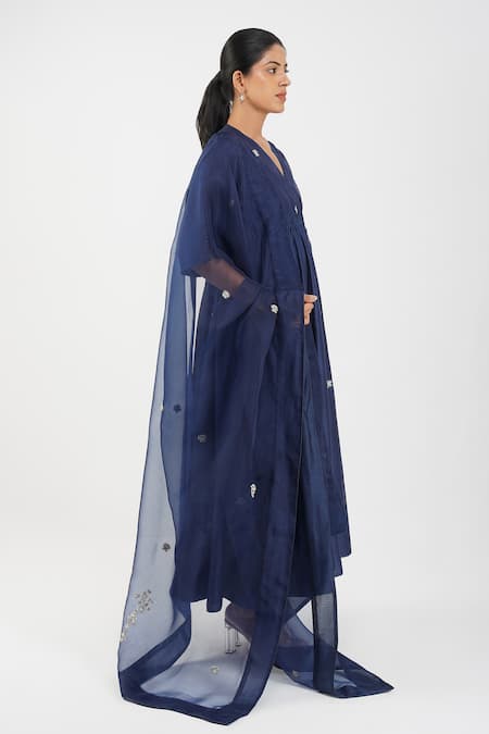 Diva By Sangeeta Ranka_Blue Organza, Chanderi, Linen Embroidery, Zari V-neck Floral Angarkha Set _at_Aza_Fashions