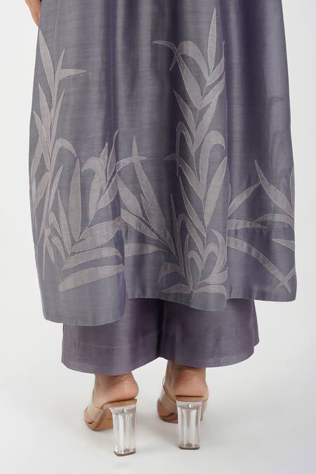 Diva By Sangeeta Ranka Purple Chanderi, Linen Embroidery, Applique Mandarin Collar Leaf Kurta Set Online at Aza Fashions Diva By Sangeeta Ranka_Purple Chanderi, Linen Embroidery, Applique Mandarin Collar Leaf Kurta Set _Online_at_Aza_Fashions