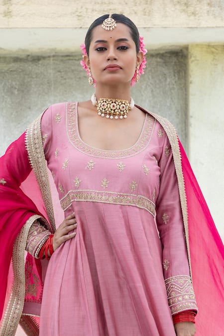 Buy Pants And Pajamas Magenta Silk Organza Sequins, Gota Patti, Zari Border Embroidered Dupatta Online at Aza Fashions Buy_Pants And Pajamas_Magenta Silk Organza Sequins, Gota Patti, Zari Border Embroidered Dupatta _Online_at_Aza_Fashions