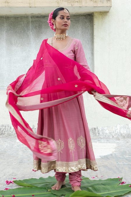 Shop Pants And Pajamas Magenta Silk Organza Sequins, Gota Patti, Zari Border Embroidered Dupatta at Aza Fashions Shop_Pants And Pajamas_Magenta Silk Organza Sequins, Gota Patti, Zari Border Embroidered Dupatta _at_Aza_Fashions