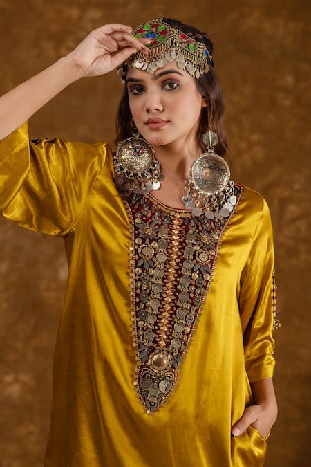 Shop_Ekavira_Yellow Silk Patchwork, Tassels Rubina Coin Embellished Kurta With Tulip Pant _at_Aza_Fashions
