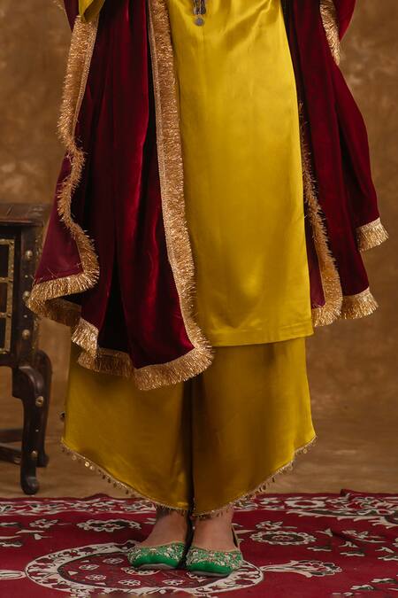 Buy_Ekavira_Yellow Silk Tassels, Embroidery, Shaira Embellished Kurta Wrap Palazzo Set 