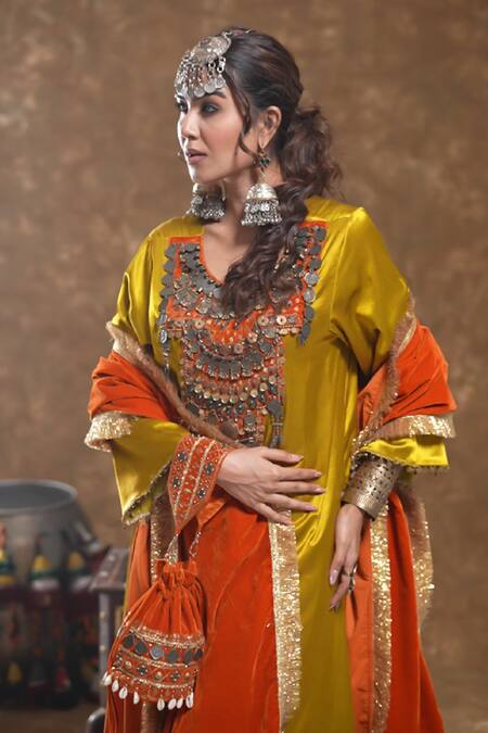 Shop Ekavira Yellow Silk Embroidery Round Neck Shaira Tribal Kurta And Palazzo Set Shop_Ekavira_Yellow Silk Embroidery Round Neck Shaira Tribal Kurta And Palazzo Set