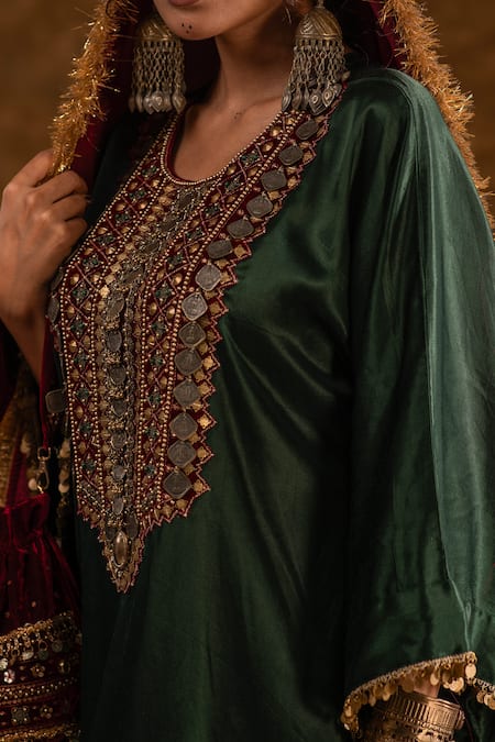 Buy_Ekavira_Green Silk Embroidery Round Neck Zahra Tribal Placket Kurta And Pant Set _Online_at_Aza_Fashions