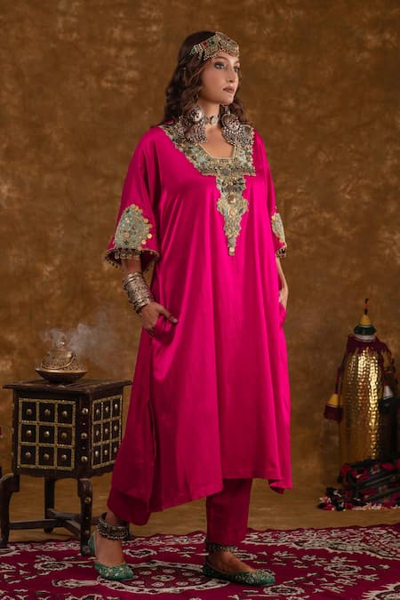 Ekavira Layla Embroidered Chouga Kurta Salwar Set 