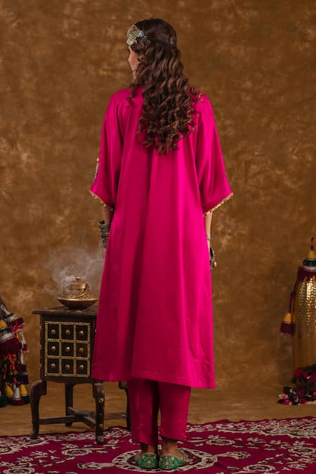 Ekavira Layla Embroidered Chouga Kurta & Salwar Set 