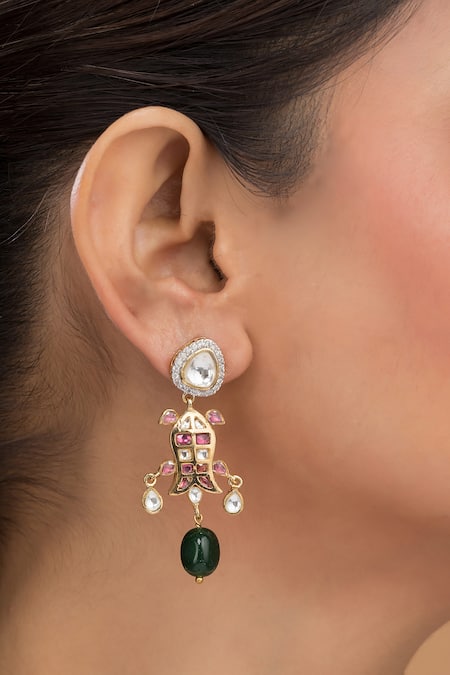 Vasundhara Anika Fish Motif Earrings 