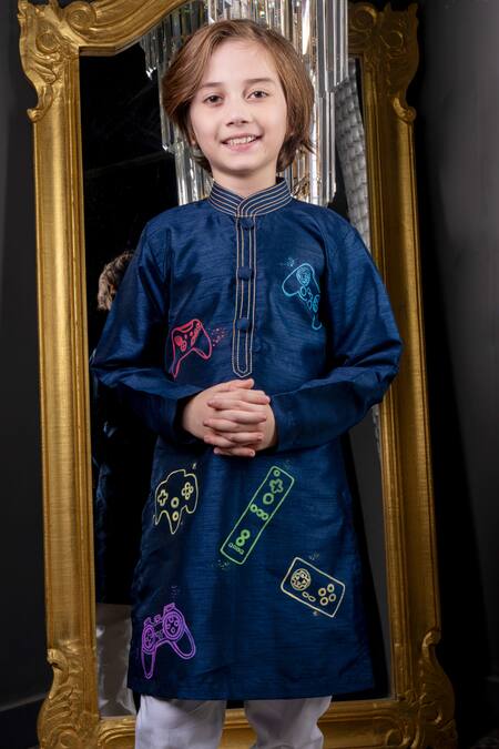 Buy_Hoity Moppet_Blue Cotton, Silk Embroidery Game Boy Hand Painted Kurta With Pyjama _Online_at_Aza_Fashions