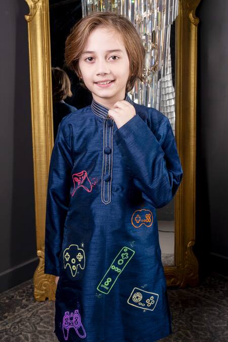 Hoity Moppet_Blue Cotton, Silk Embroidery Game Boy Hand Painted Kurta With Pyjama _at_Aza_Fashions