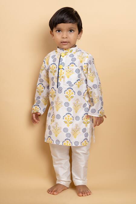 Buy Kirti Agarwal - Pret N Couture White Cotton, Silk Embroidery Mughal Floral Print Kurta With Pant Online at Aza Fashions Buy_Kirti Agarwal - Pret N Couture_White Cotton, Silk Embroidery Mughal Floral Print Kurta With Pant _Online_at_Aza_Fashions