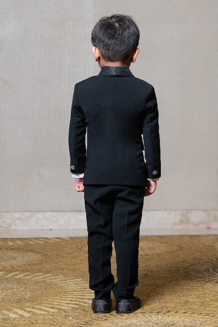 Shop_Kirti Agarwal - Pret N Couture_White Gingham Textured Lapel Blazer Pant Set _at_Aza_Fashions