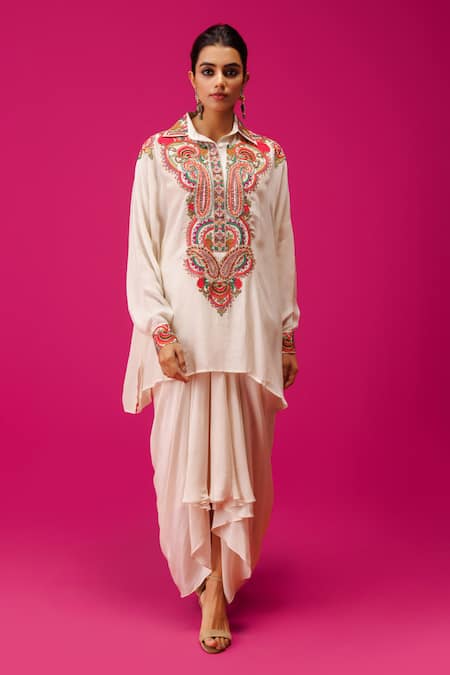 Rishi and Soujit Ivory Crepe Embroidery Thread Collar Paisley Kaftan And Skirt Set 