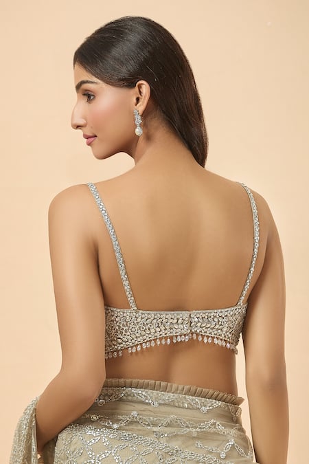 Buy_Seema Gujral_Gray Sequins Sweetheart Neck Grey Embroidered Saree And Blouse