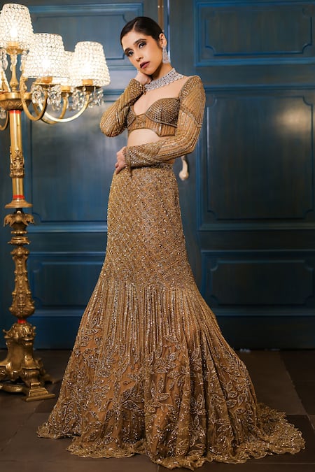 Isa By Dolly Wahal Stella Embellished Checkered Fish-Cut Bridal Lehenga With Blouse 