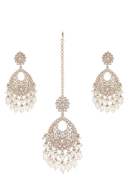 Buy_Auraa Trends_White Pearls Kundan Studded Chandbali Earrings With Maangtikka _Online_at_Aza_Fashions