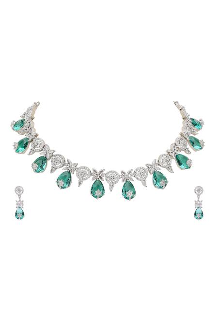 Buy Auraa Trends Green Crystals Geometric Carved Kundan Embellished Necklace Set Buy_Auraa Trends_Green Crystals Geometric Carved Kundan Embellished Necklace Set