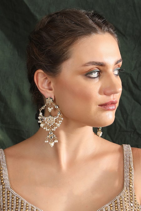 Auraa Trends White Crystal Studded Floral Drop Chandbalis 