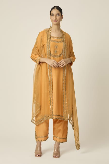 Peeli Dori Ruqsat Sequin Embroidered Kurta Pant Set 