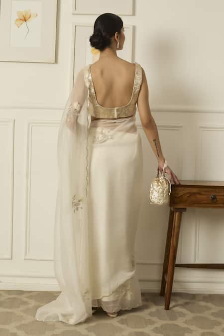 Peeli Dori Floret Embroidered Saree With Blouse 