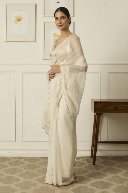 Shop Peeli Dori White Silk Organza Beads, Embroidery Sweetheart Neck Floret Saree With Blouse Online at Aza Fashions Shop_Peeli Dori_White Silk Organza Beads, Embroidery Sweetheart Neck Floret Saree With Blouse _Online_at_Aza_Fashions