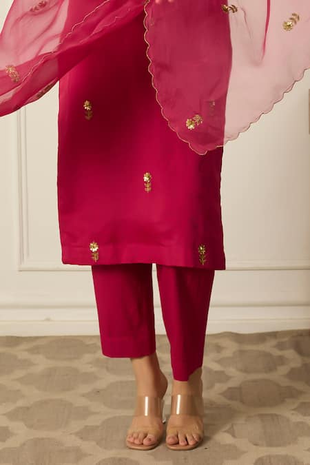 Shop Peeli Dori Pink Organza, Sequins, Beads Iris Flora Embroidered Kurta Pant Set Online at Aza Fashions Shop_Peeli Dori_Pink Organza, Sequins, Beads Iris Flora Embroidered Kurta Pant Set _Online_at_Aza_Fashions