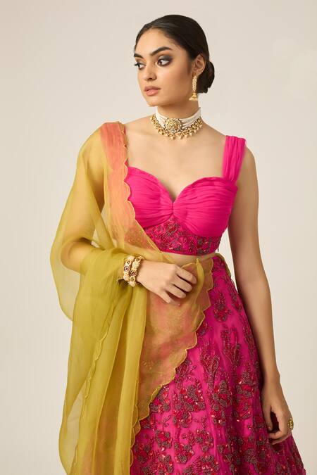 Peeli Dori_Pink Net Beads, Sequins Sweetheart Neck Ishani Embroidered Bridal Lehenga Set _Online_at_Aza_Fashions