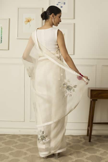 Peeli Dori Aradhana Floral Embroidered Saree With Blouse 