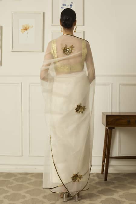 Peeli Dori Paro Floral Embroidered Saree With Blouse 