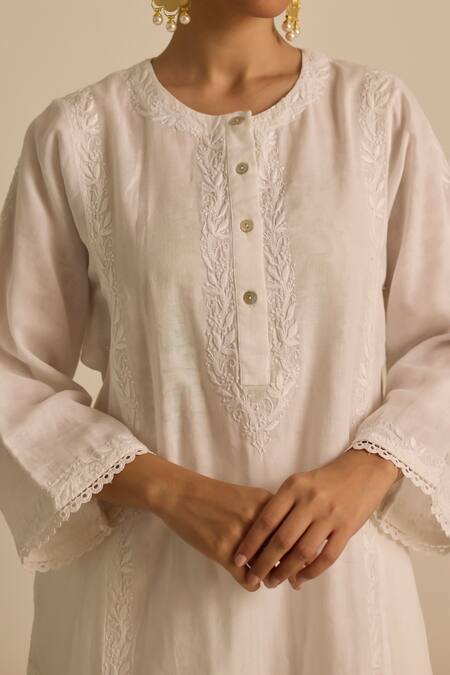 Vasstram_White Cotton Lace, Embroidery Round Neck Floral Kurta_Online_at_Aza_Fashions