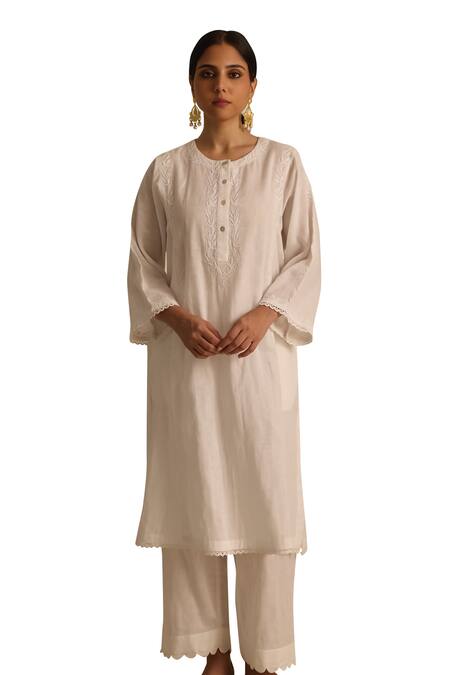 Vasstram_White Cotton Lace, Embroidery Round Neck Floral Kurta_at_Aza_Fashions