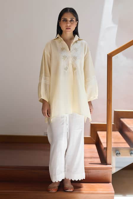 Vasstram Lotus Embroidered Shirt Kurta 