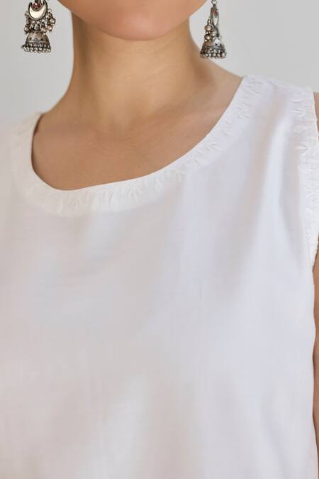 Vasstram_White Chanderi Plain Round Sleeveless Dress_Online_at_Aza_Fashions