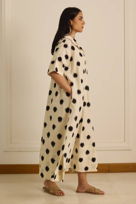 Buy Vasstram Off White Cotton Embroidery Collared Ikat Print Shirt Dress Online at Aza Fashions Buy_Vasstram_Off White Cotton Embroidery Collared Ikat Print Shirt Dress _Online_at_Aza_Fashions