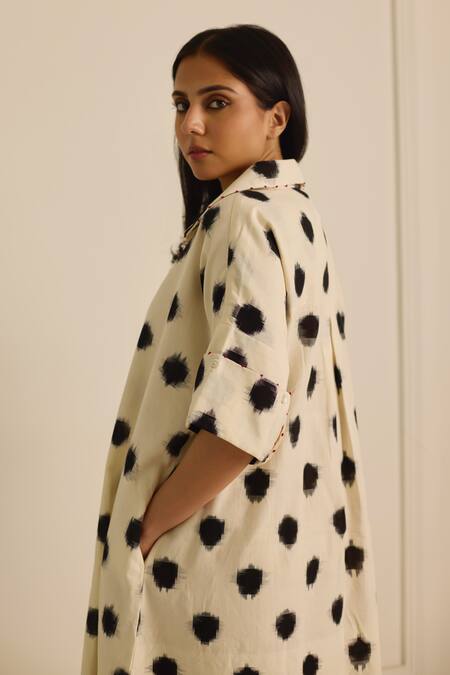 Vasstram Off White Cotton Embroidery Collared Ikat Print Shirt Dress at Aza Fashions Vasstram_Off White Cotton Embroidery Collared Ikat Print Shirt Dress _at_Aza_Fashions