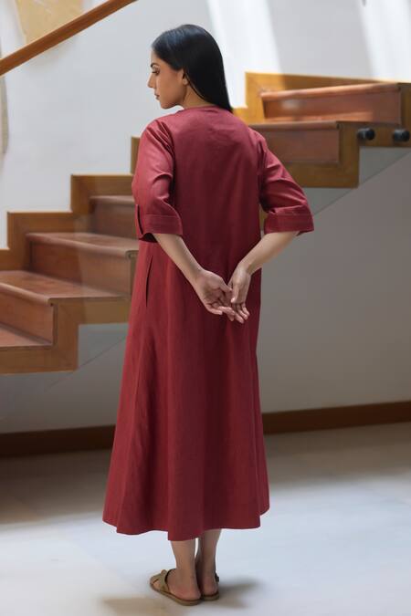 Shop Vasstram Red Cotton V-neck Solid Slouchy Dress at Aza Fashions Shop_Vasstram_Red Cotton V-neck Solid Slouchy Dress _at_Aza_Fashions