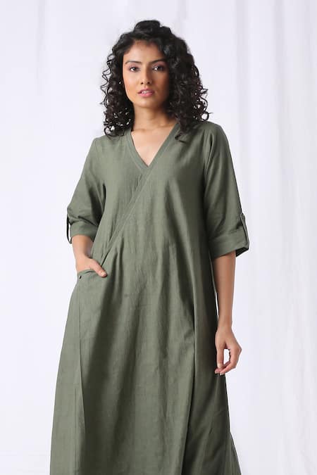 Vasstram_Green Cotton V-neck Solid Slouchy Dress _Online_at_Aza_Fashions