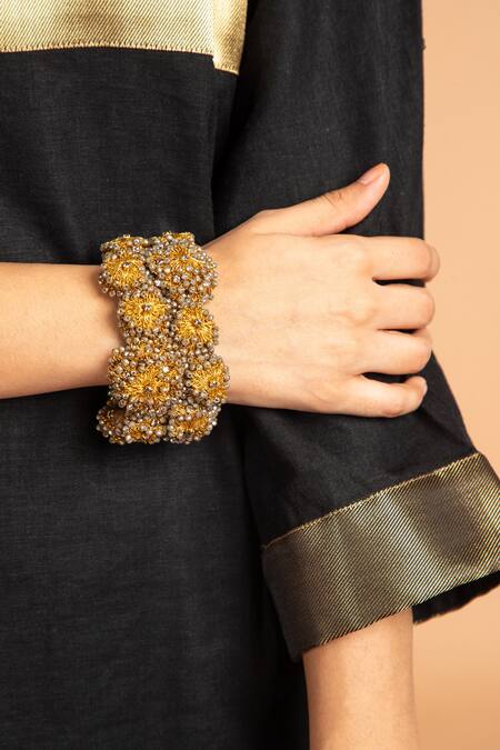 Buy Vasstram Black Cotton Metallic Thread Round Neck Yoke Straight Kurti Online at Aza Fashions Buy_Vasstram_Black Cotton Metallic Thread Round Neck Yoke Straight Kurti _Online_at_Aza_Fashions