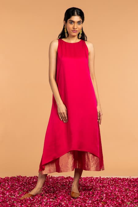 Vasstram Chameli Embroidered Asymmetric Tunic 