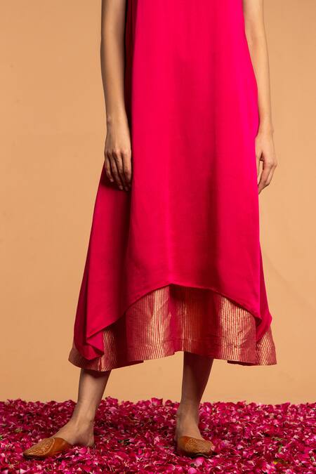 Buy Vasstram Magenta Modal, Satin Zari Round Neck Chameli Embroidered Asymmetric Tunic Online at Aza Fashions Buy_Vasstram_Magenta Modal, Satin Zari Round Neck Chameli Embroidered Asymmetric Tunic _Online_at_Aza_Fashions