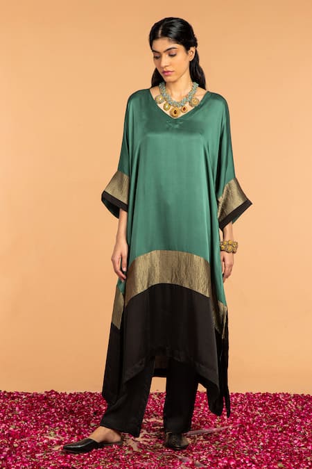 Vasstram Heena Zari Embroidered Panel Kaftan 