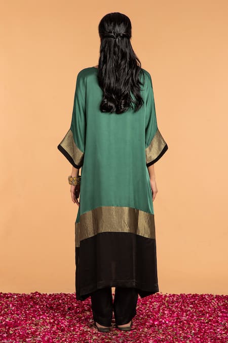 Vasstram Heena Zari Embroidered Panel Kaftan 