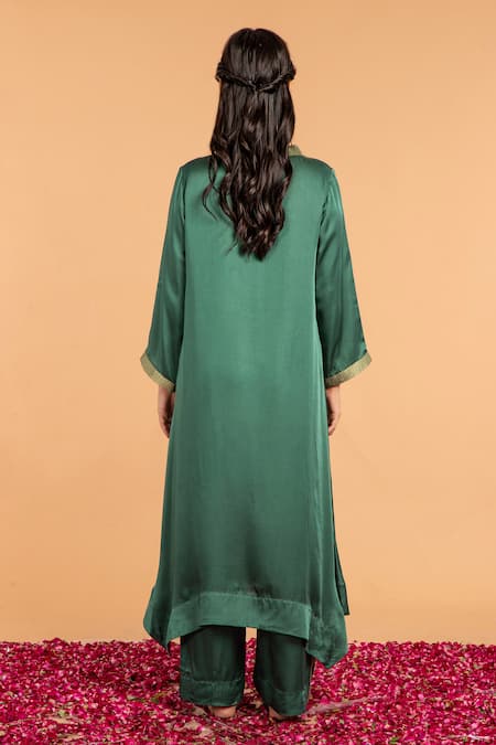 Shop Vasstram Green Modal, Satin Embroidery V-neck Gehna Zari Asymmetric Tunic at Aza Fashions Shop_Vasstram_Green Modal, Satin Embroidery V-neck Gehna Zari Asymmetric Tunic _at_Aza_Fashions