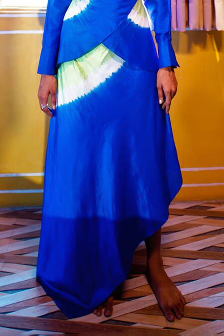Zwaan Blue Silk Pea Tie Dye Skirt Online at Aza Fashions Zwaan_Blue Silk Pea Tie Dye Skirt _Online_at_Aza_Fashions