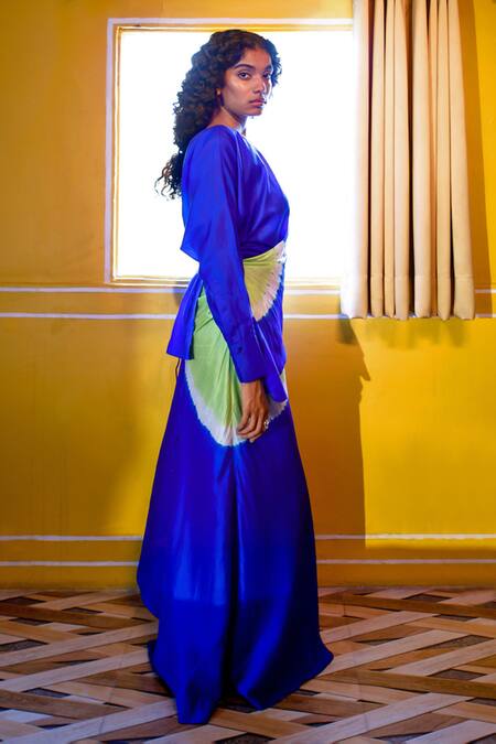 Buy Zwaan Blue Silk Pea Tie Dye Skirt Online at Aza Fashions Buy_Zwaan_Blue Silk Pea Tie Dye Skirt _Online_at_Aza_Fashions