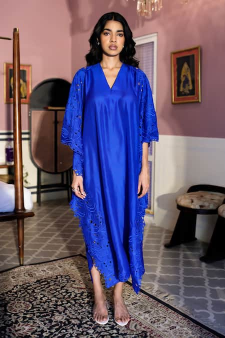 ZWAAN Blue 100% Silk Embroidery Floral V-neck Raisa Cutwork Kaftan 